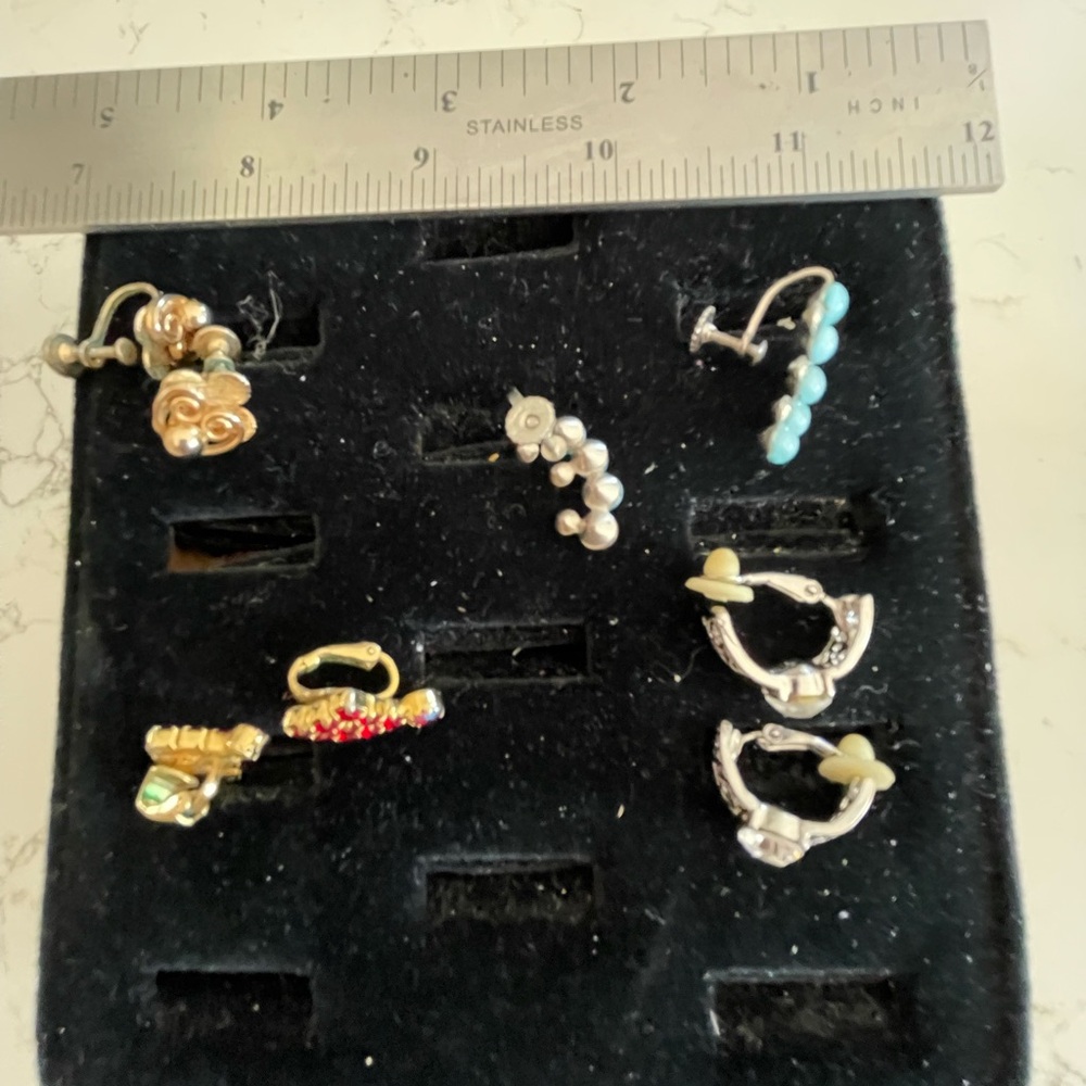 4 pr vintage Clip-On and Screw back Earrings - Blue, Gold tone Silver tone